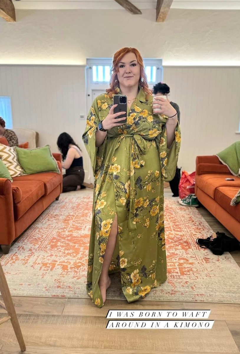 Stunning <a href="/tiredpigeon/">oops</a> 🥰

Kimono: <a href="/DearcurvesREAL/">Dearcurves</a>

#dearcurves  #thecurvysideoflagos #plussizemodel  #tallandcurvy #plussizefashion #plussizewomen #plussizekimono