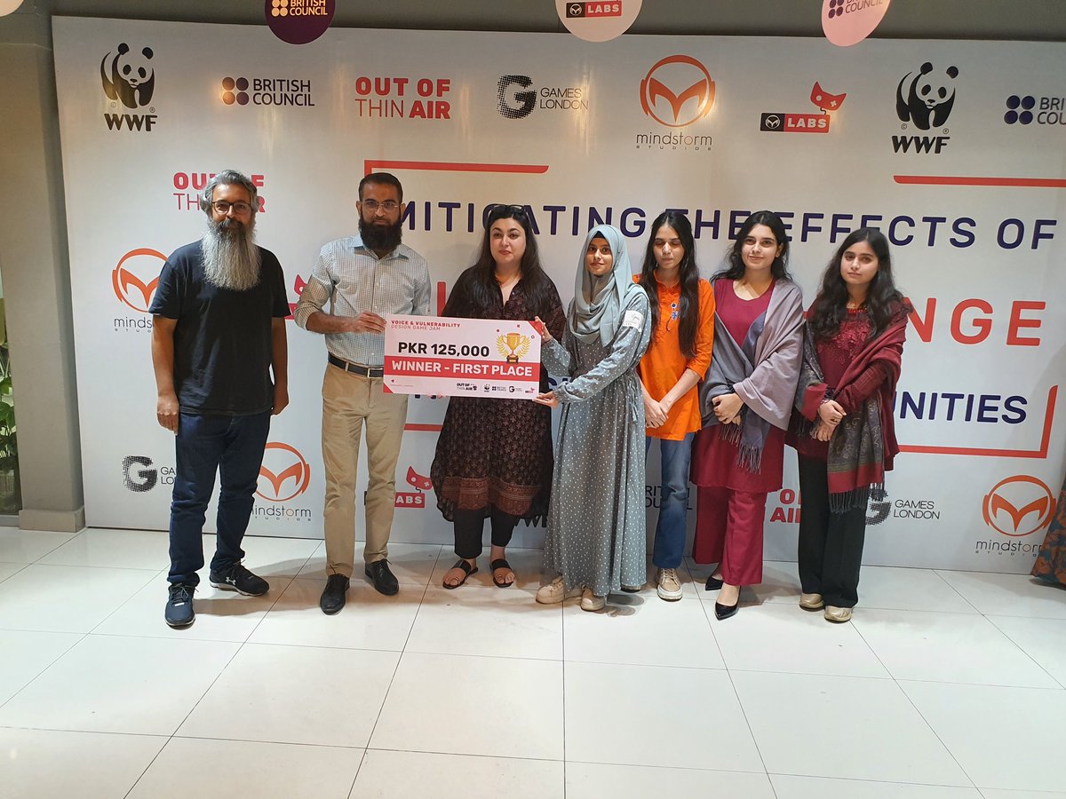 mlabs_official_'s tweet photo. Ladies and gentlemen, meet the winners of Voices & Vulnerability, a game jam on climate change, who won 300,000 prize money. Thanks to our partners @pkBritish @WWFPak
#oota #gamejam #wwfPakistan #MLabs #Arts #climatechange #BritishCouncilPKArts #voiceandvulnerability https://t.co/fmyZe5wpmv
