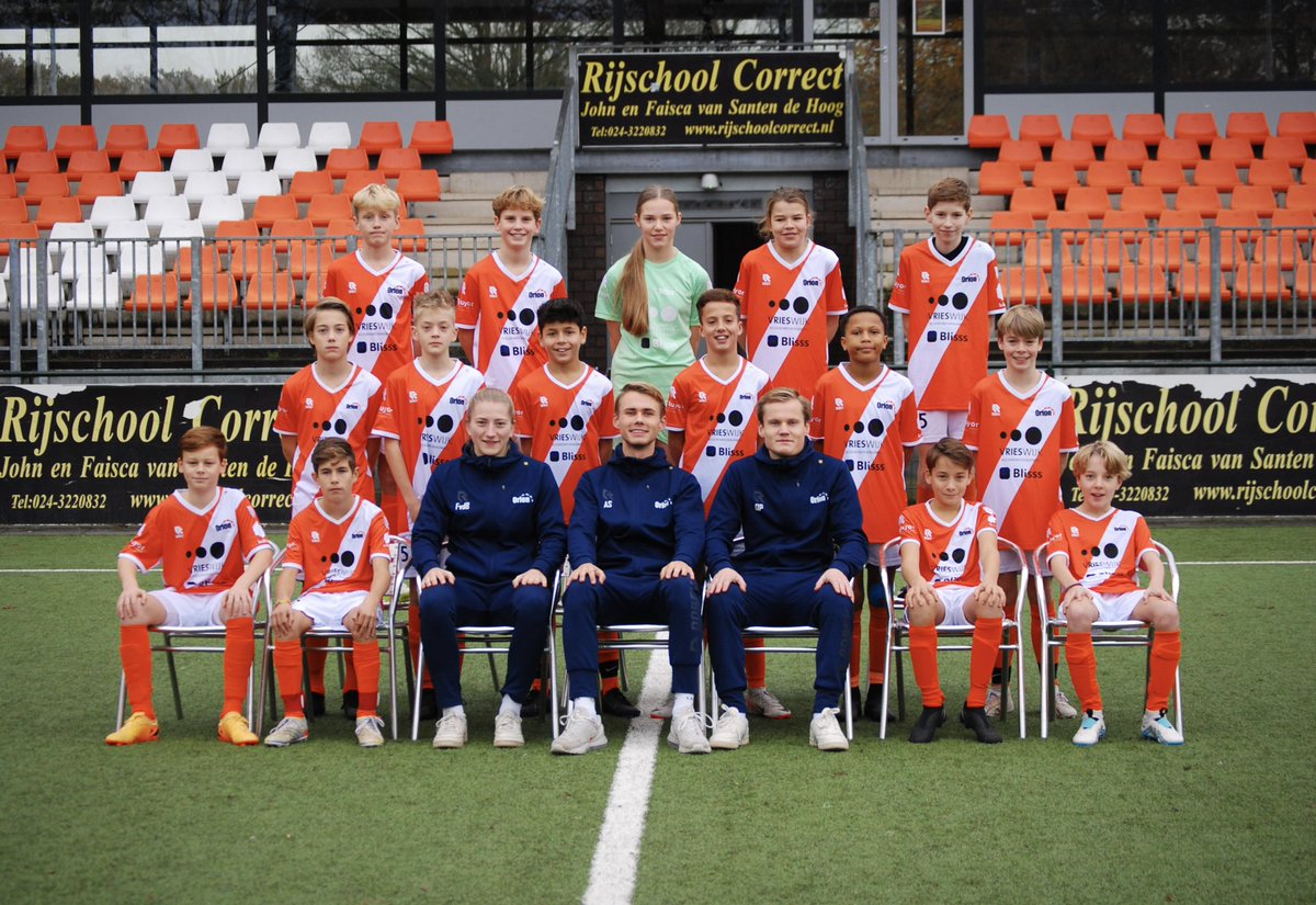 a_stapel's tweet photo. Gister de 10e officiële wedstrijd met @SVOrionNijmegen O13-1. Na een (beker)fase waarin veel mee zat hebben we het met een mindere vorm in de 2e fase lastiger: gisteren verloren we met 1-4 van DIO’30 O13-1. Mooie uitdaging om dit in de laatste drie wedstrijden om te draaien. https://t.co/NPeIjK4cAB