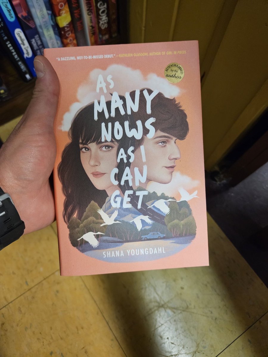 Spotted in the wild! 👏🥳

<a href="/ShanaYoungdahl/">ShanaYoungdahl</a> <a href="/Lindenwood_CAH/">Lindenwood College of Arts and Humanities</a>