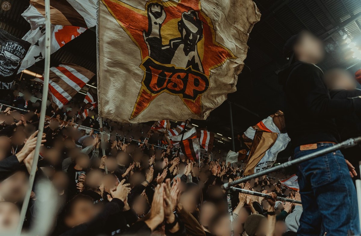 UltraFCSP2002's tweet photo. Unsere Fotos vom Heimspiel gegen Hannover sind online.#fcsp #fcsphsv 

https://t.co/KGx2PgSyQd https://t.co/Jiai6LygGI