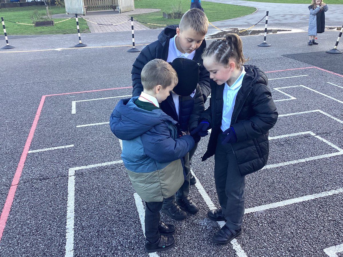 Y3@bedforddrive tweet media