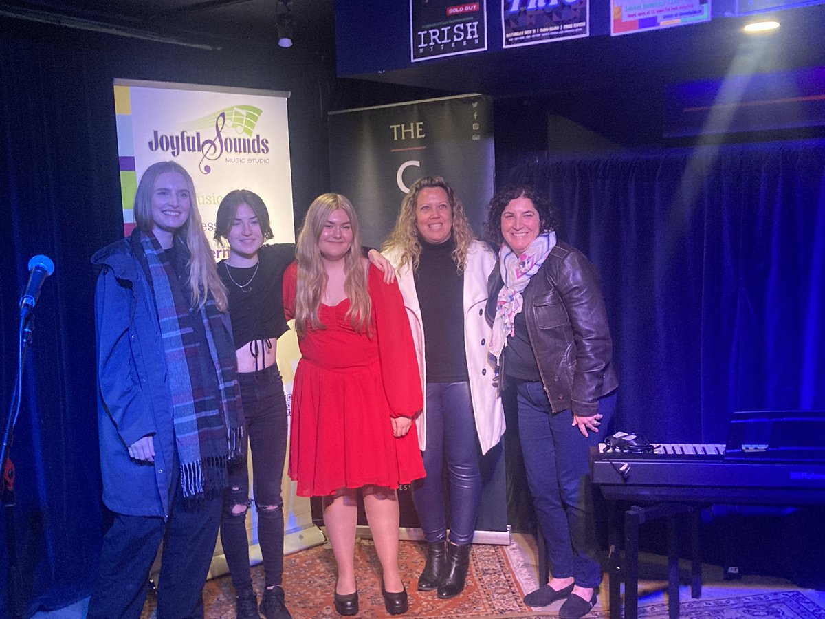 ReprtrPatHealey's tweet photo. What an awesome afternoon of music from three talented singers n the release of Sarah Bradford (red) debut single Naive. Watch for the video story on The Laker website n socials #EastHants @CarletonHalifax @mattdagley https://t.co/YAXYxujd1T