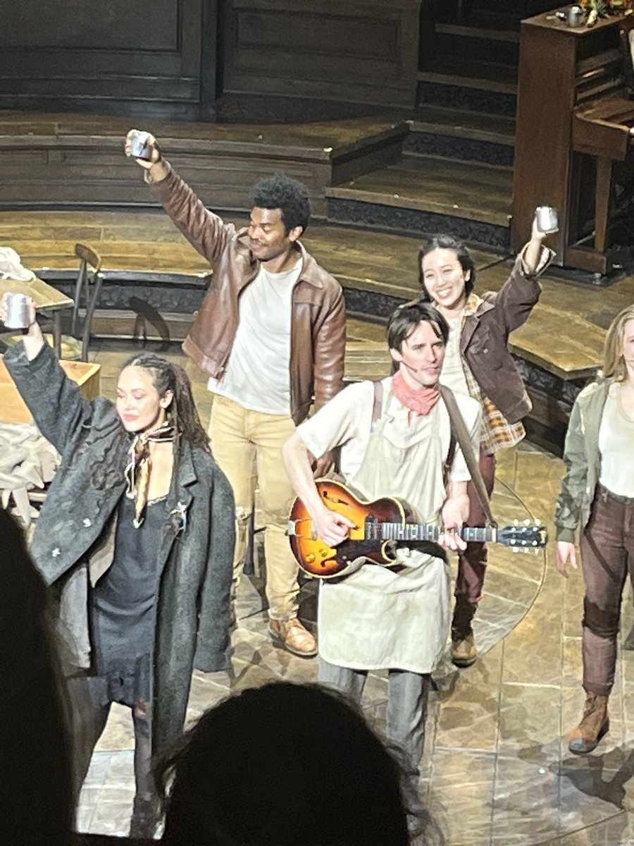 barbiesswanlake's tweet photo. i took this during my 2nd time seeing hadestown and words cannot adequately express how genuinely meaningful reeve carney’s performance as orpheus is to me nor how lucky and privileged and honoured i feel that after so long i got to witness his incredible talents twice in person- https://t.co/GOvbB7y2oh