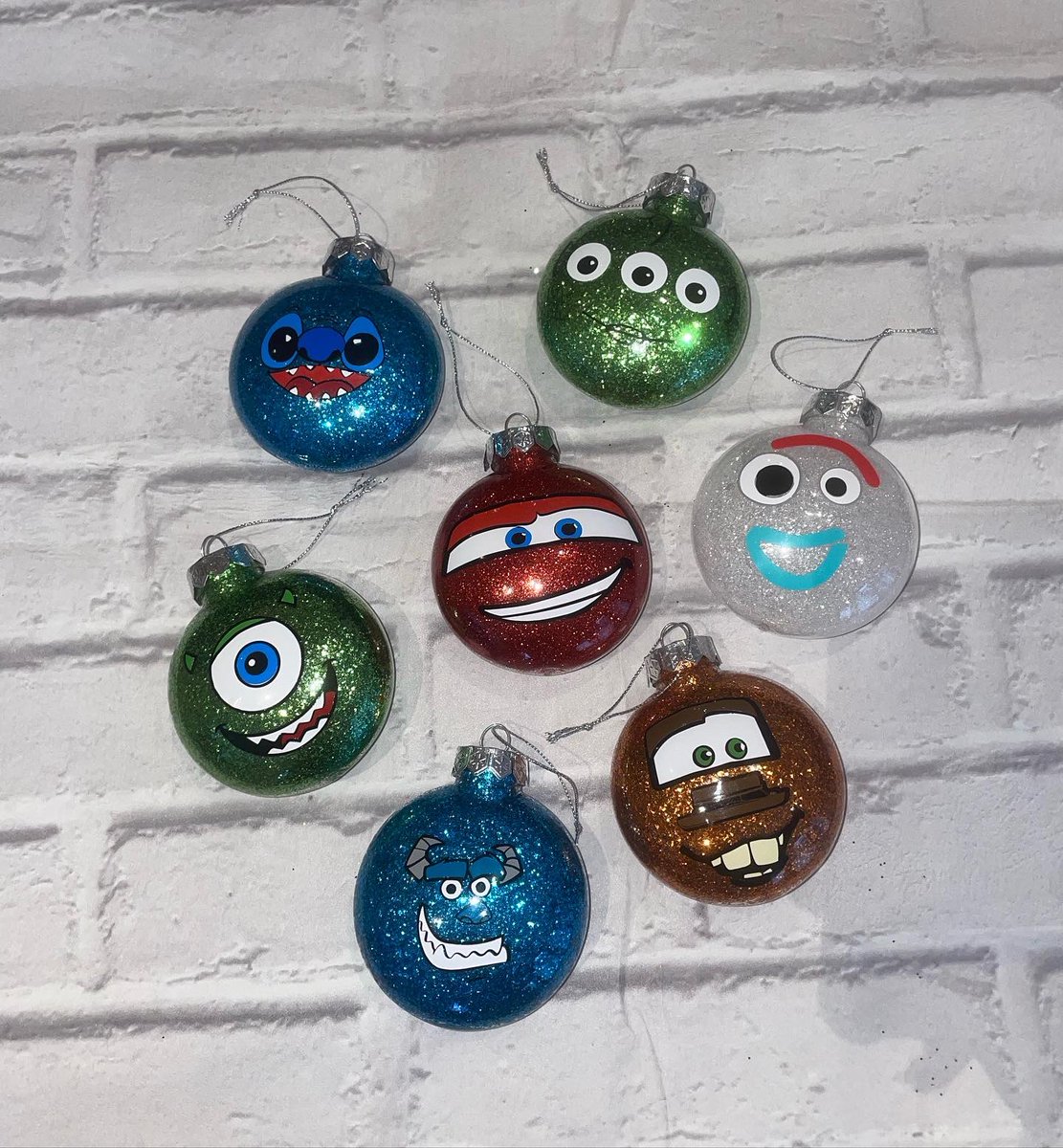 Miss_Paterson2's tweet image. Teacher by day Christmas bauble maker by night 🤣 #busyweekend #disneypixar
