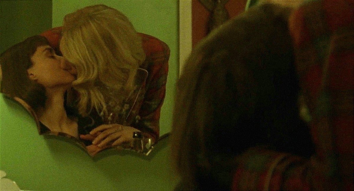 sapphilms's tweet photo. carol (2015) dir. todd haynes https://t.co/8uekZnCdH5
