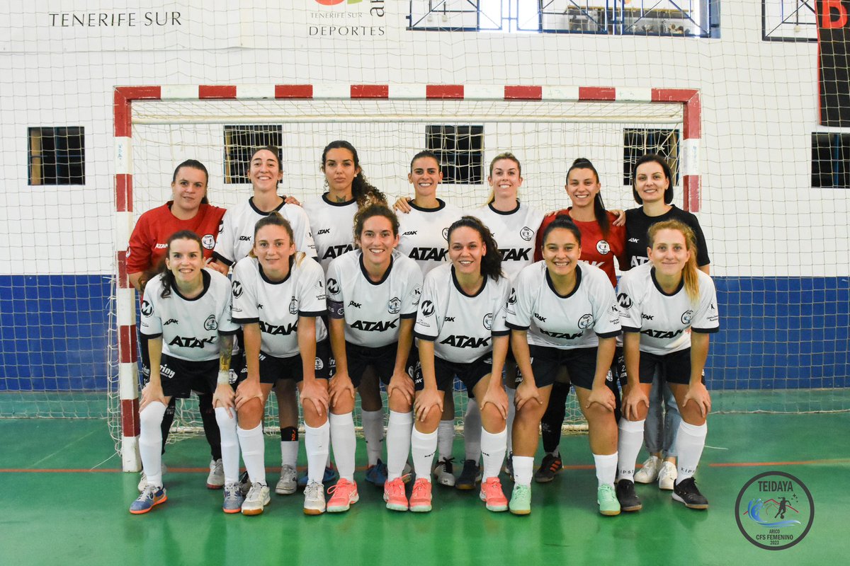 Si había que volver a alcanzar balonazos al menos que fuera con ellas 😍