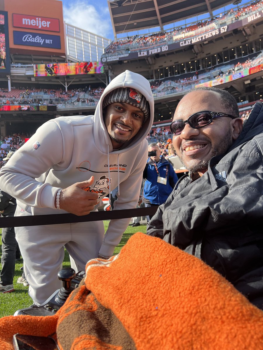 JJBII's tweet photo. @camijustice Thank you again!!!   Big Mike is having a pretty good day today!!! https://t.co/tOCs3bgMRx