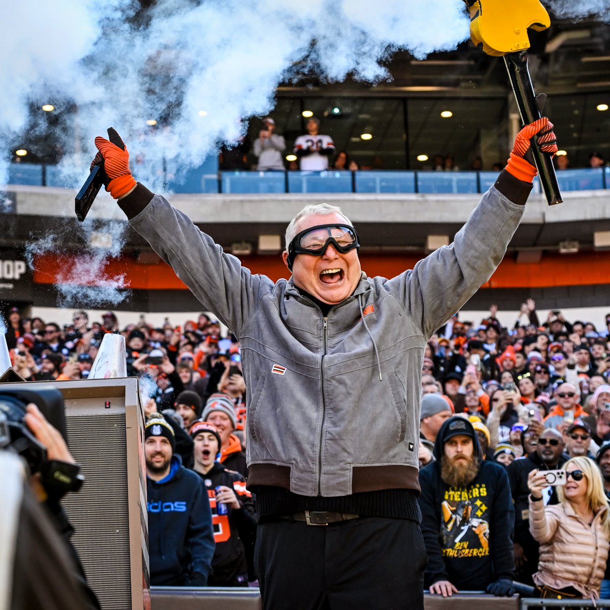 Browns's tweet photo. most electric #DawgPound Captain we've ever had 🎸 https://t.co/DaP9sOtwv6