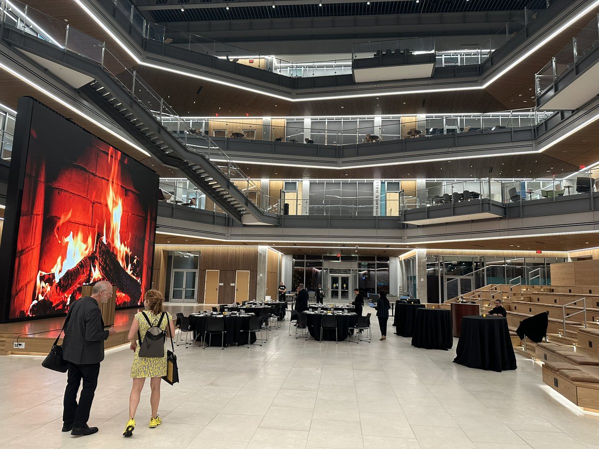 RongFan8's tweet photo. MD Anderson Leading edge in cancer research symposium last week was a blast! Thanks @WenyiWang4 and the meeting organizers for having me! So glad to catch up with old friends and make new ones!! https://t.co/e5oTVyoBSi
