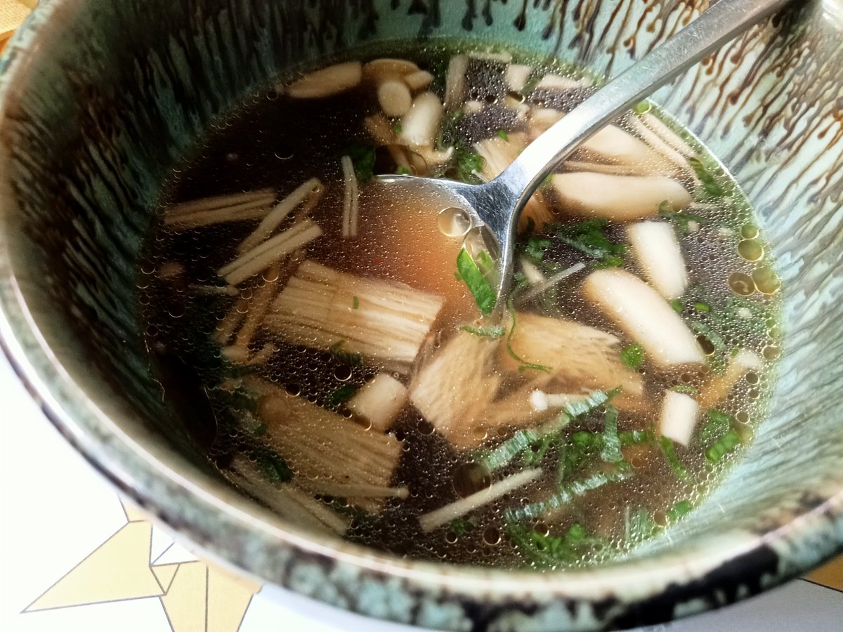 Guppy is one of Delhi's finest Japanese restaurants. The mushroom suimono soup, Sushis and the pork skewers stand out. They're simple, elegant yet flavorful and refreshing. While attempting to appease the pallette,many Japanese restos in Delhi trade simplicity <a href="/ADsinghOlive/">AD Singh</a>(1/2)