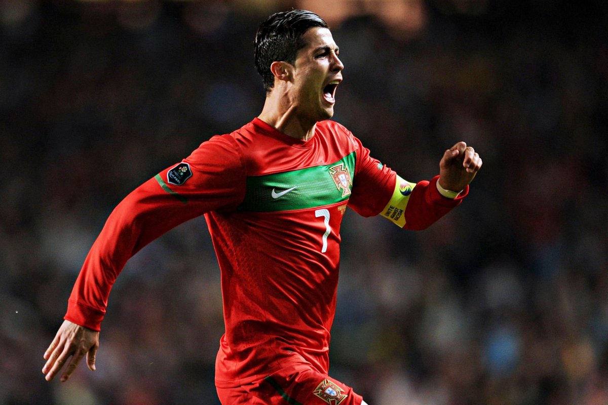 B24PT's tweet photo. Ronaldo em apuramentos para Europeus:

✅ 𝗔𝗽. 𝗘𝘂𝗿𝗼 𝟮𝟬𝟬𝟴: 8 golos em 13 jogos
✅ 𝗔𝗽. 𝗘𝘂𝗿𝗼 𝟮𝟬𝟭𝟮: 7 golos em 8 jogos
✅ 𝗔𝗽. 𝗘𝘂𝗿𝗼 𝟮𝟬𝟭𝟲: 5 golos em 6 jogos
✅ 𝗔𝗽. 𝗘𝘂𝗿𝗼 𝟮𝟬𝟮𝟬: 11 golos em 8 jogos
✅ 𝗔𝗽. 𝗘𝘂𝗿𝗼 𝟮𝟬𝟮𝟰: 10 golos em 9 jogos

Obrigado. ❤️