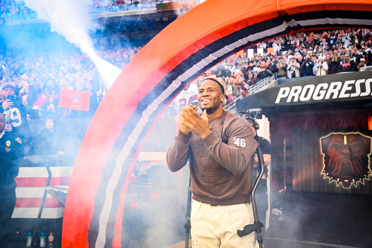 Victoriac40's tweet photo. I miss him so much #GoBrowns https://t.co/fm9ZzgGnH9