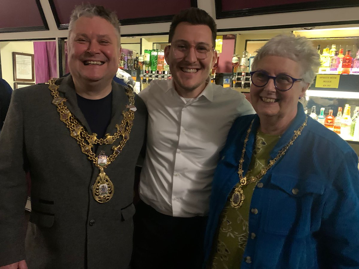 Rooey96's tweet image. Night at the Movies, with  Stacksteads Band, Valley Aloud Community Choir and Bacup Royal Court Theatre BYTES 
Great to see the theatre with a 500 capacity full (or thereabouts) and to catch up with friends.
A thoroughly enjoyable evening.