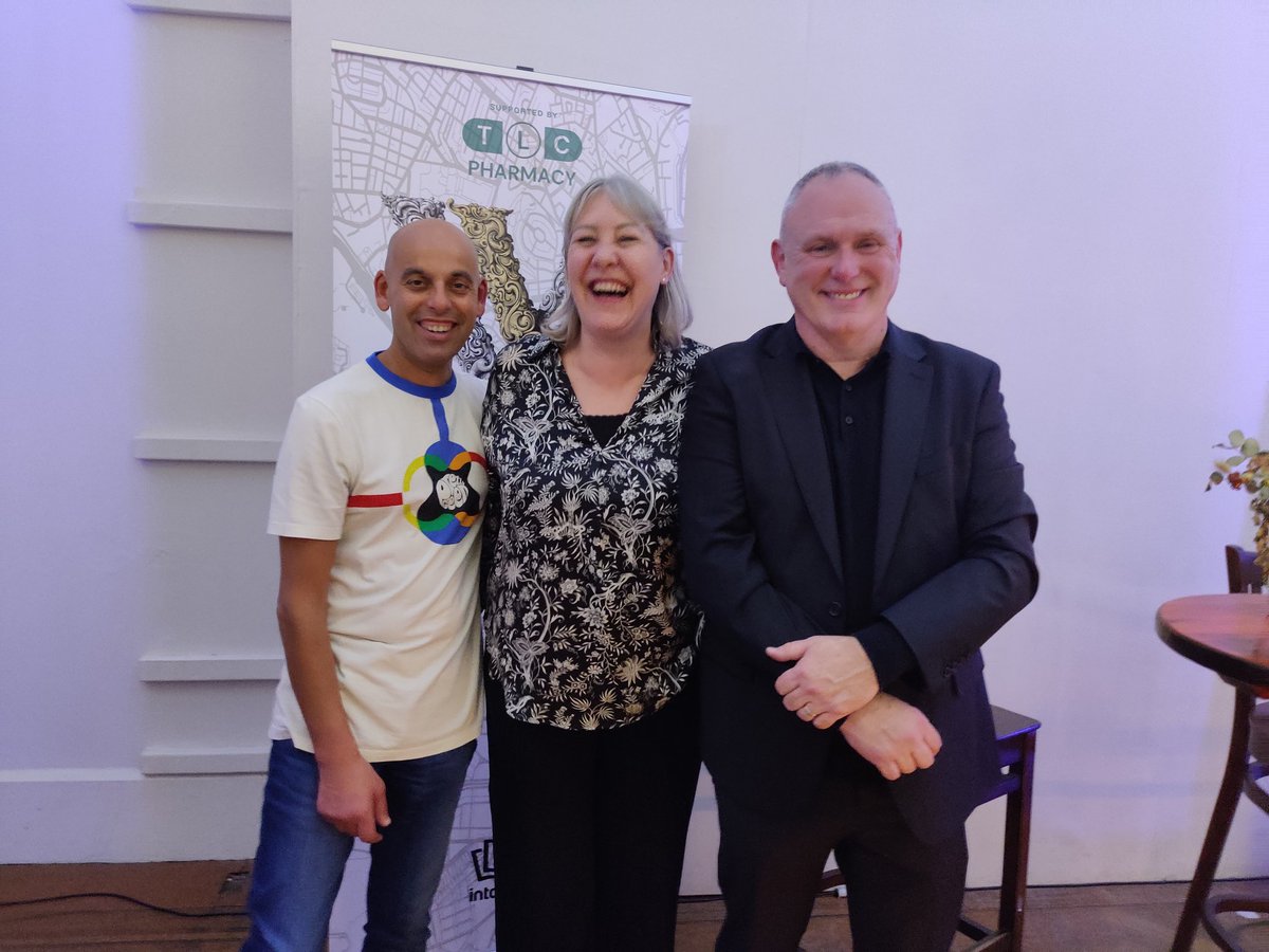 JasonGolaup's tweet photo. It's the Scottish BAFTAs tonight. Well last night I attended @gfpaterson's star-studded book launch for #Westerwick published by @intocreative ⭐
Crackin night listening to Geo promo his book hosted by the always cool @ScotsWhayHae
Ace meeting up with @truesarahsmith too! 🔥 https://t.co/3tlCz4ShbH