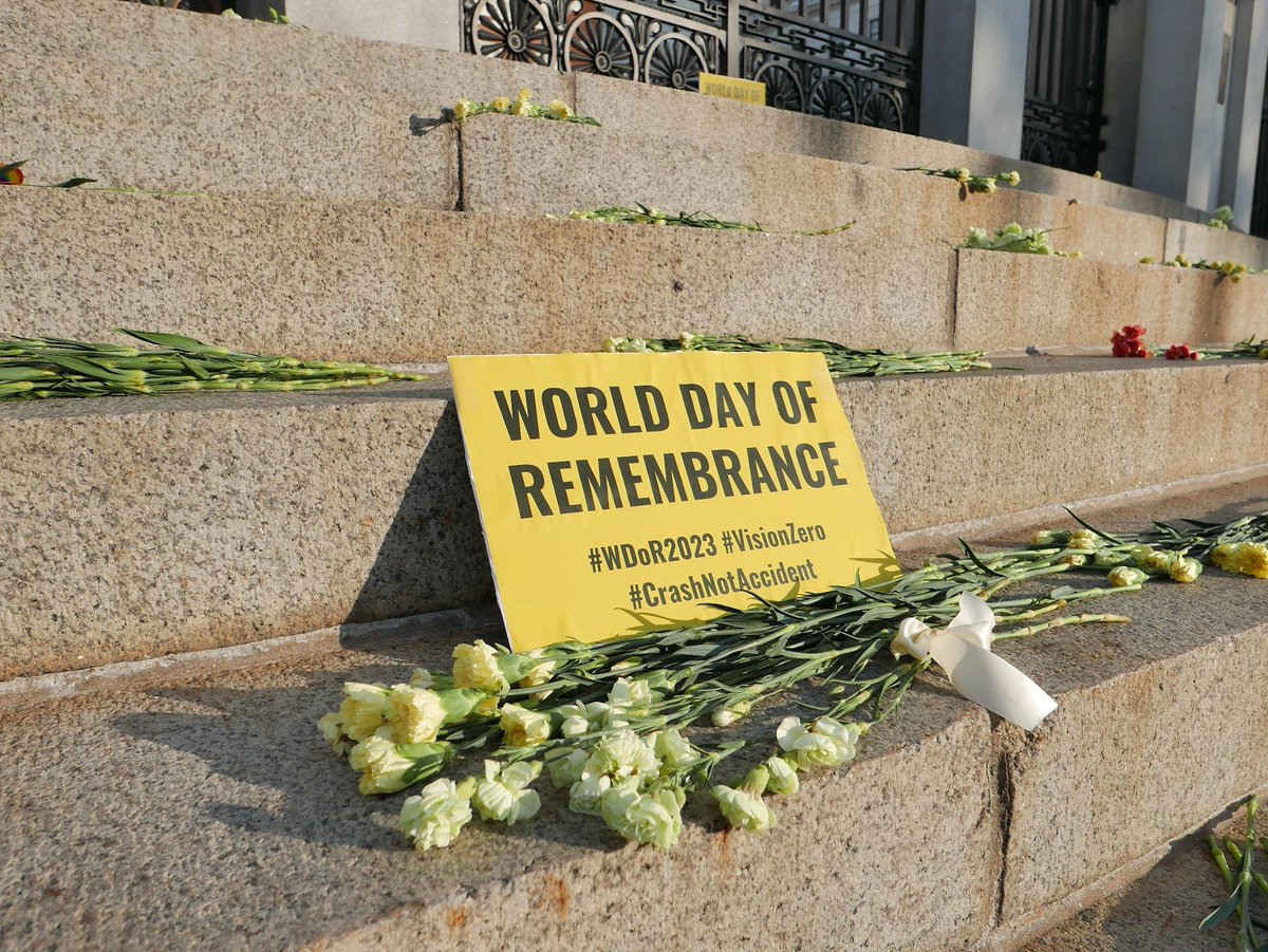 🕊️ On World Day of Remembrance, we pause to honor those we've lost in road crashes, reflect on the impact of their lives, and renew our commitment to building a safer world. 🌍 🚴🏾‍♀️🏃🏽‍♀️🚗🦽
  #endthestreak #visionzero #crashnotaccident #WDoR2023