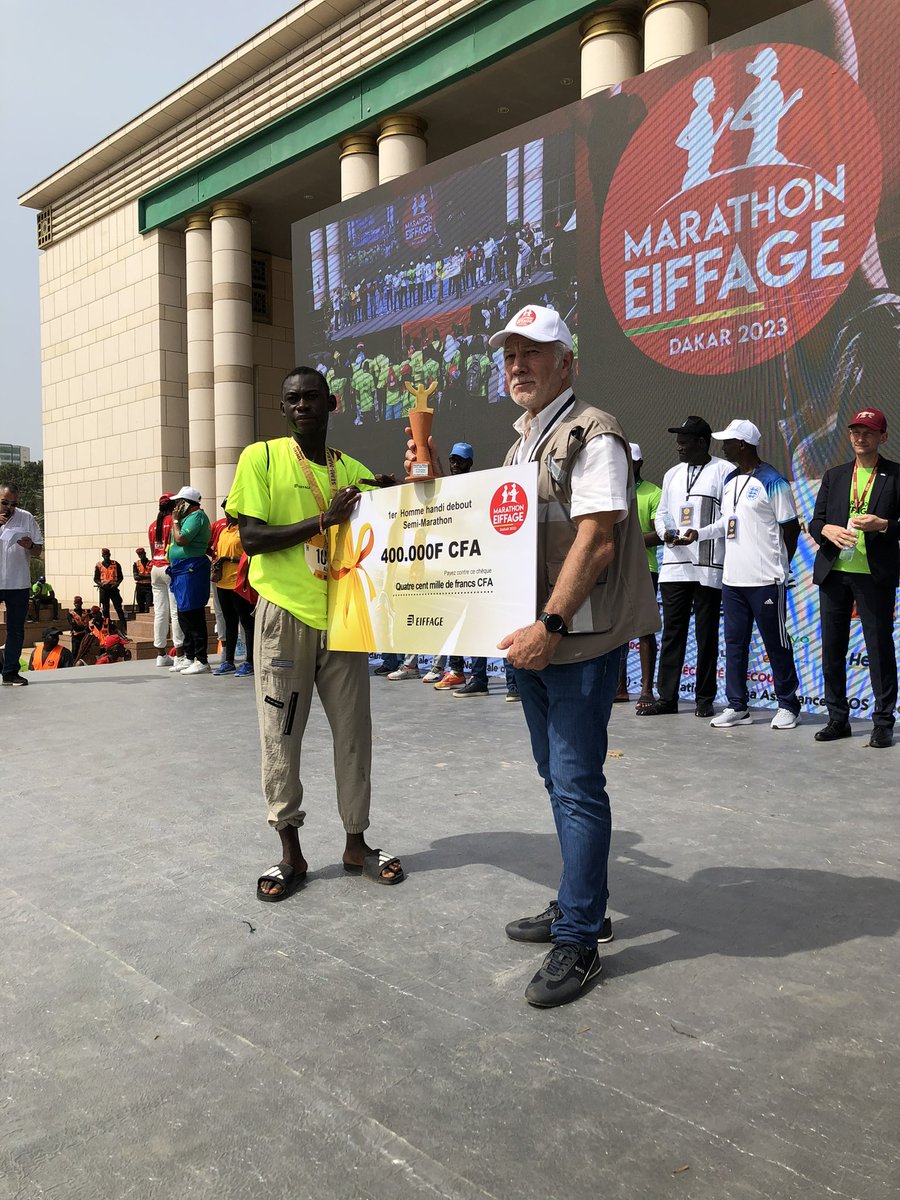 Allé SAMB, vainqueur Handi debout 21 km !
Toutes nos félicitations Jambars 👏

#courezdakar2023
