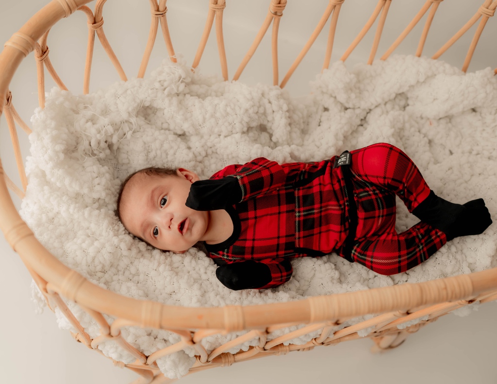 Bundle up in bliss! Our new long-sleeve rompers with built-in socks and mittens up to 24 months are here just in time for the holidays. Perfect for your little elf up to stay nice and cozy all season long. 🎄👶❄️ #ReadySetRomp #HolidayStyle