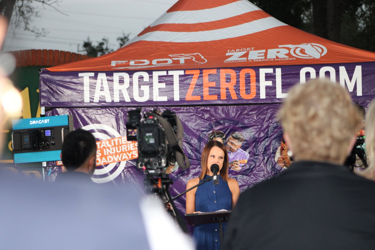 In Bradenton, FL, on the corner where a red-light runner killed my husband, Mark Wandall, we held our annual WDOR event for friends and families to memorialize and honor their loved ones. #WDoR2023