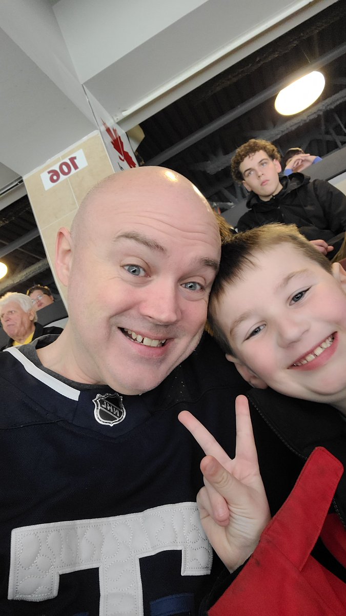 monkeywork's tweet image. Having a great time @Oshawa_Generals vs the Petes!  Up 3-0...  Go Gens Go!

Sec 106 Row 14 Seat 5/6