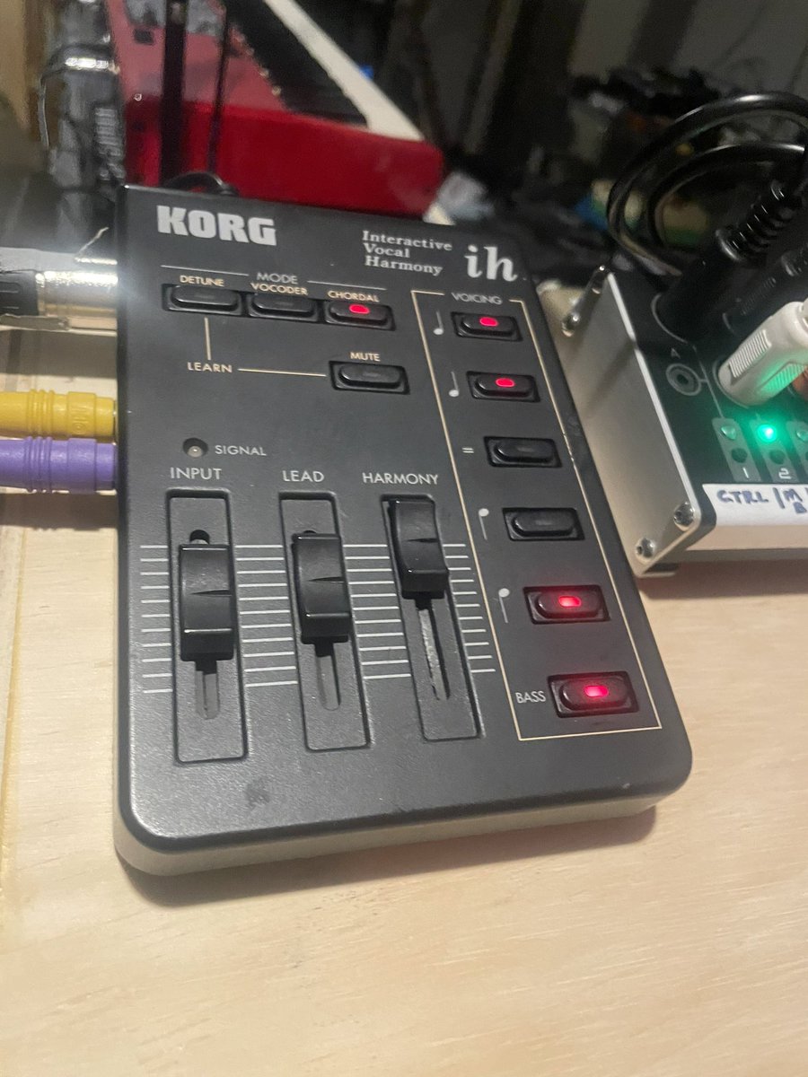 dunaway_smith's tweet image. One of my favorite instruments and my new favorite toy. #rhodes #vocoder