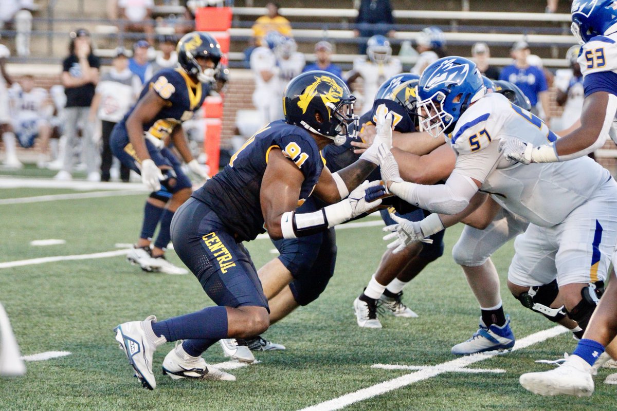 I would like to thank the University of Central Oklahoma, I have officially entered the the transfer portal as a grad transfer, I have 1 year of eligibility left 

hudl.com/v/2MZnCX