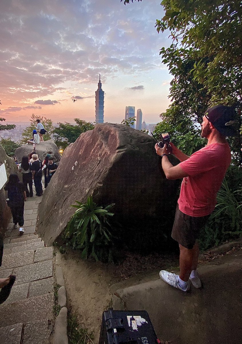 Droning Taipei