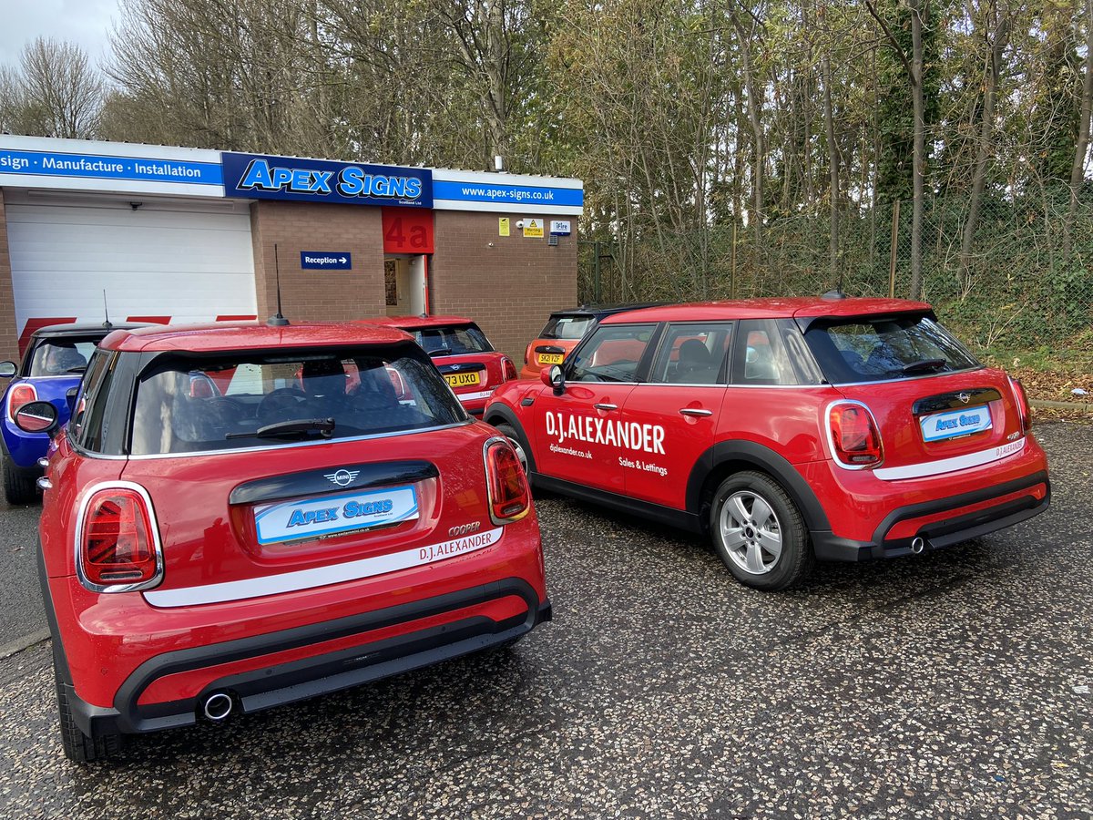 ApexSigns's tweet image. Big thanks to DJ Alexander for choosing Apex Signs to brand their new fleet of 16 Minis. 

#DjAlexander #edinburgh #graphics #great team