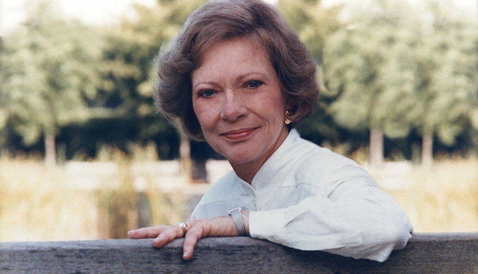 Our co-founder, former U.S. First Lady Rosalynn Carter, passed away this afternoon in Plains, Georgia. For more information: cartercenter.org/news/pr/2023/s…