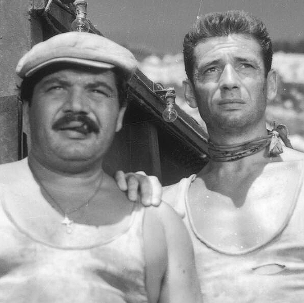 Lunes_de_Cine's tweet photo. ¡Ya disponible un nuevo episodio! 

'El salario del miedo' (1953), 'El Señor de los Anillos' con nitroglicerina 🔥🚚🚚

Podéis escucharlo en:

🟢 Spotify
https://t.co/MJ1ilctPfR

🟠 Ivoox
https://t.co/yMdLi8p5rD

🔴 YouTube
https://t.co/twxc7M2ZJy

#Podcast #Cine #Clásico https://t.co/IOe8A9xj0O