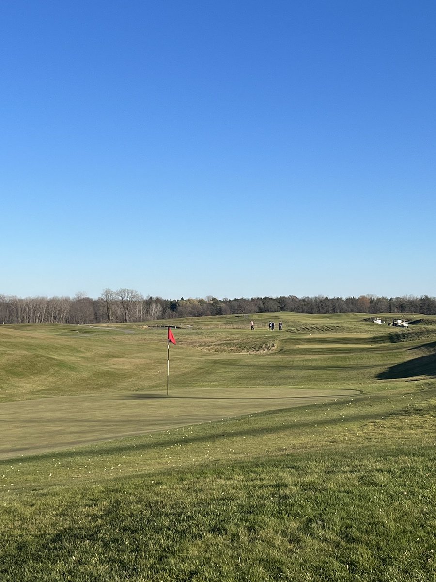 BushAlan's tweet image. More November golf in Michigan. @pxg @KarinHart