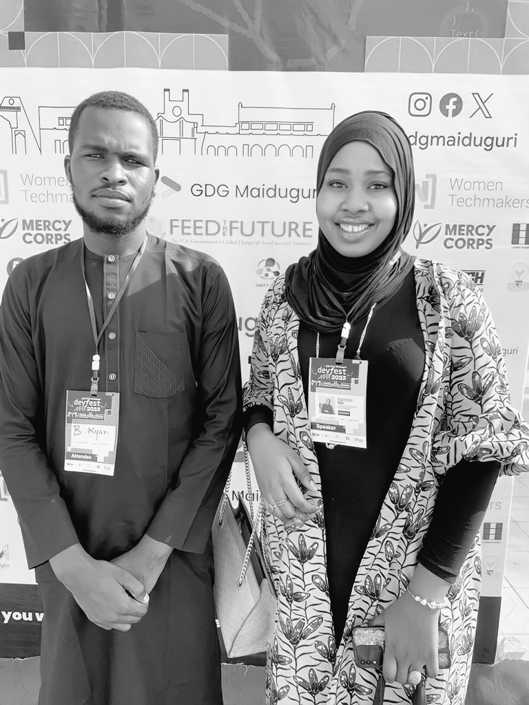 Smart_kyari_'s tweet photo. Devfest Maiduguri 2023 @miss_galadima
#DevFest2023 #DevFest #GDG #flutter https://t.co/sF7tzOayyg