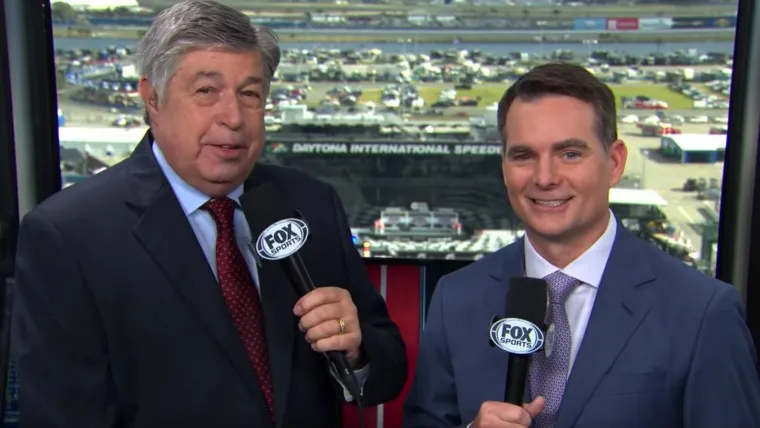 FIB_BADCAR's tweet photo. .@HughKyleson and @danfieldf1_ will be in the booth today for the Daytona 50.0!

20 laps of racing ahead of us as we continue to countdown to green🟩

#BADCAR https://t.co/2IxSZPTSqY