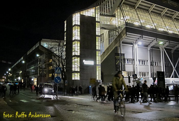 AIK, Linje röd tweet media