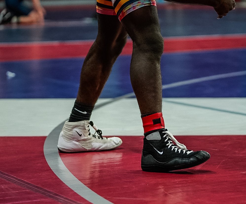 FantasyD1Wrestl's tweet photo. This is Jasiah Queen.
He wrestled for @DrexelWrestling
He wears two different colored shoes (he has another pair just like them at home)
He’s also a finalist at the #KeystoneClassic https://t.co/y6GWyet9n4