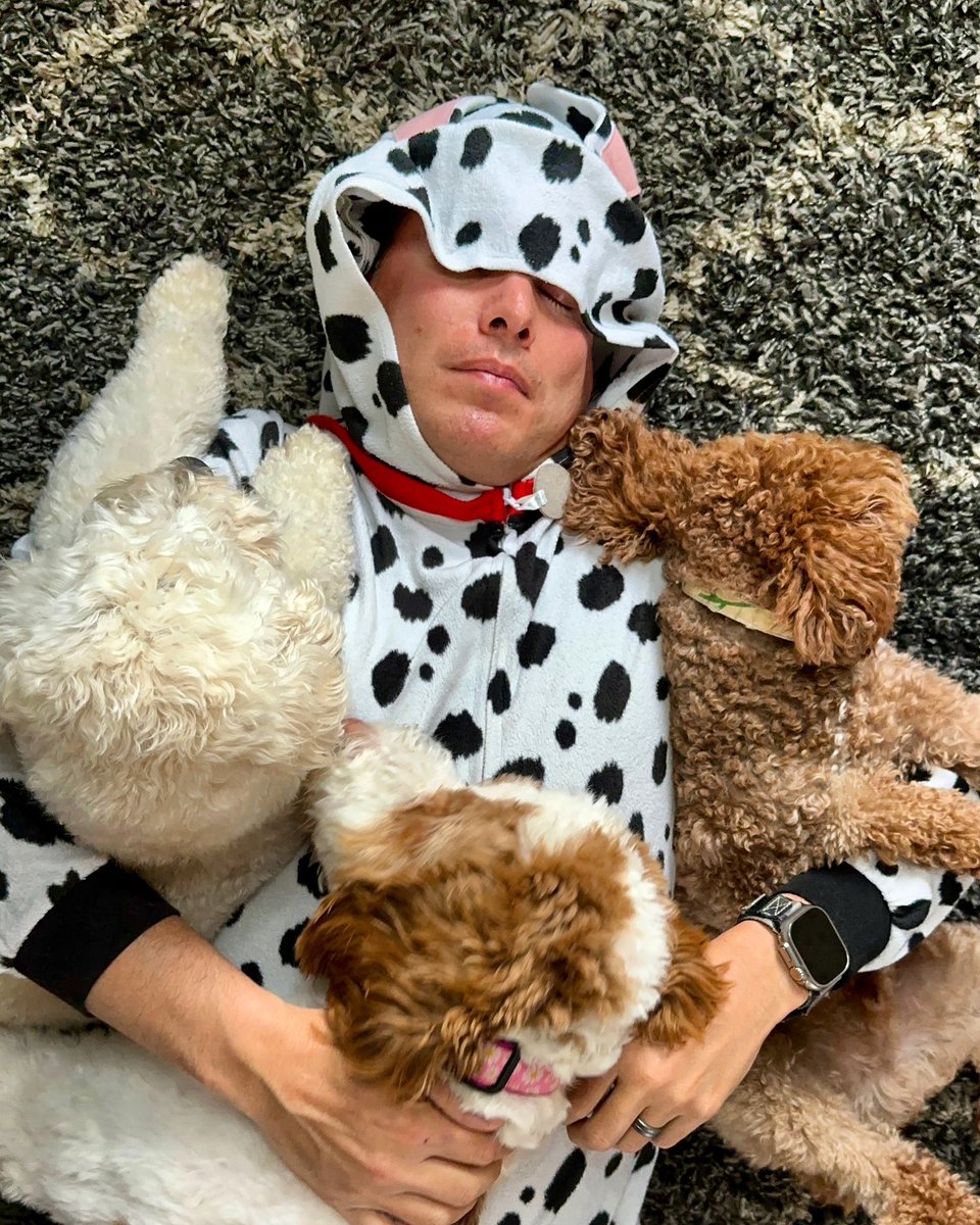 Christopher L.A. Meek tweet media