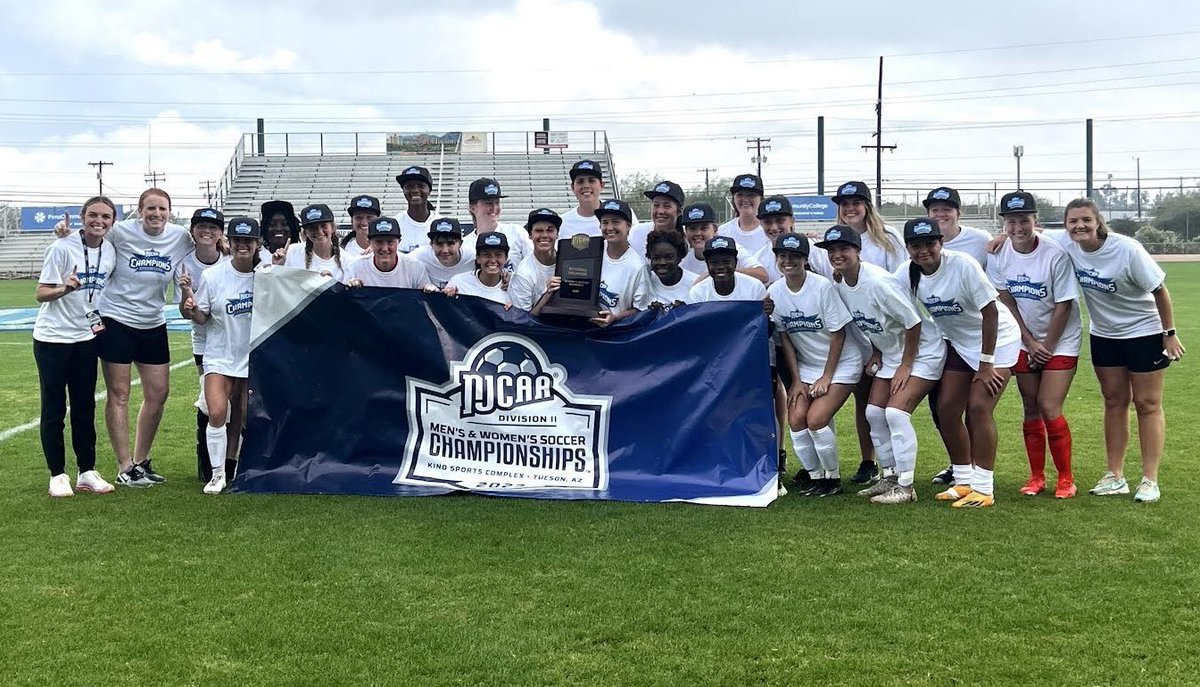 JC_Bobcats's tweet photo. 𝐇𝐢𝐬𝐭𝐨𝐫𝐲 𝐦𝐚𝐤𝐞𝐫𝐬.

Jones College is now the first Mississippi JUCO program to win a national title in men’s basketball (2014), baseball (2016), softball (2018) &amp; women’s soccer (2023). 

📍Winnersville https://t.co/KMBoUwGXbk