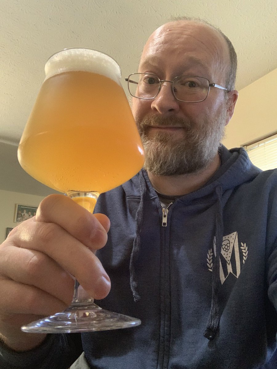 RealBMaxwell's tweet photo. Now itโs #saisonsunday and I like @ForbiddenRootOH #DeriveBrewing Well Positioned Oak Fermented Saison ๐๐๐ป #ohiocraftbeer #CraftBeer @JonMontag @BayBeerReviews @mikeadam16 @RobFromInternet @Stef_Pellerin @Kubrickx @impopsy @ErmiyasDESTA @WhiskeyCyclist @ZombieWWZ @johanc77 https://t.co/W7GOu5RBQ7