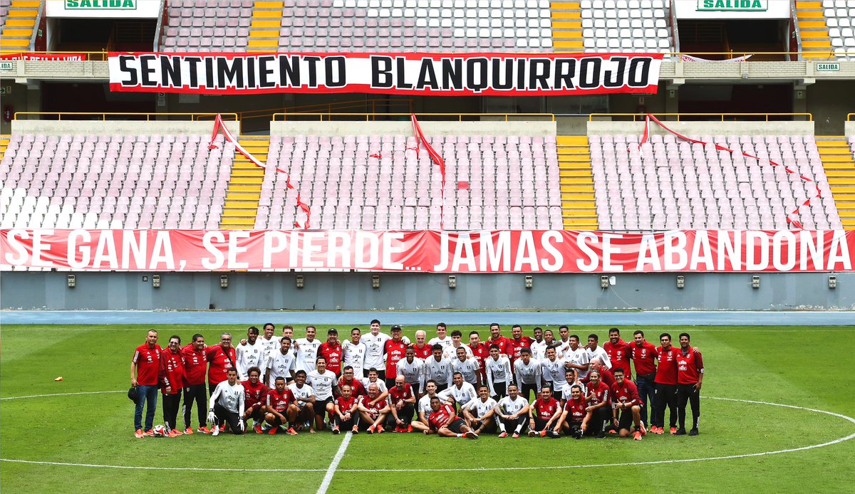 SeleccionPeru's tweet photo. 🇵🇪 𝐉𝐚𝐦𝐚́𝐬 𝐬𝐞 𝐚𝐛𝐚𝐧𝐝𝐨𝐧𝐚 👊🏼

#UnSentimientoQueNosUne https://t.co/EBuc0nshxq