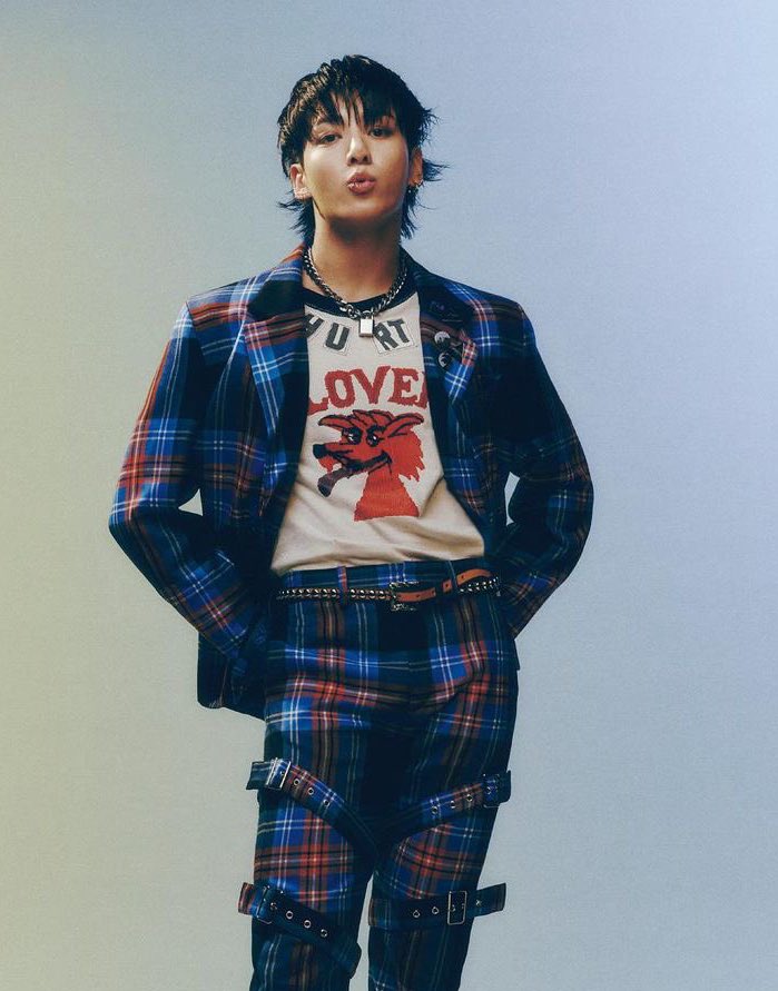 jksdata's tweet image. “SEVEN” (129 days) becomes the fastest song in history to reach 1.1B streams in Spotify history, surpassing “Flowers” (132 days).