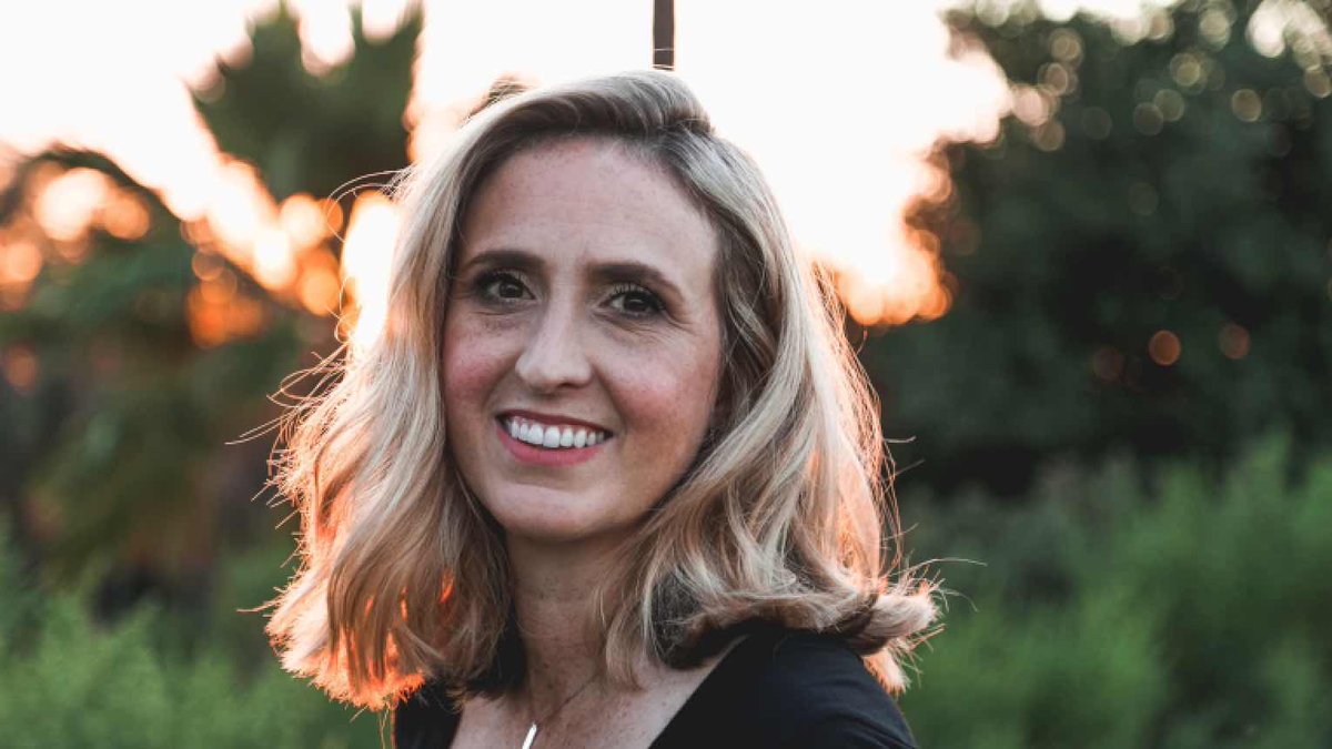 Anti-Aging Pflege: Wie kann man die Hautalterung aufhalten?

Für die meisten Frauen ist es heute wichtig, die Haut so lange wie möglich jung und schön zu erhalten. Mit dem Verlauf der Jahre bilden sich jedoch kleine Fältchen, oft zunächst im Bereich...

frauenseite.ch/frauenseite/be…