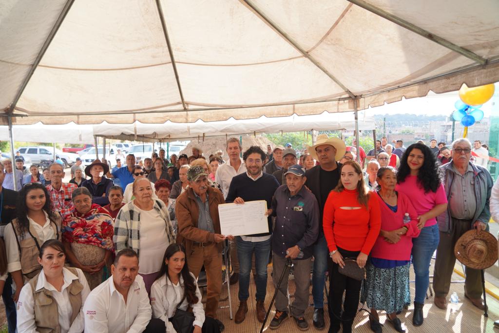marathb's tweet photo. En seguimiento a las instrucciones del Presidente @lopezobrador_, este fin de semana instalamos Comités para el Bienestar en 5 municipios de #Jalisco:

📍San Martín Hidalgo
📍Villa Corona
📍Amacueca
📍Zapotlanejo
📍 Amatitán

Por el bien de todos, primero los pobres. https://t.co/MOwW5jmaoI