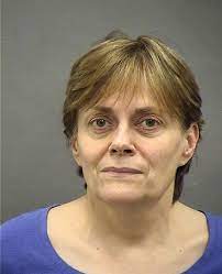 This midwife Karen is under scrutiny after a baby died in her care...AGAIN!? I cannot believe she was still allowed to practice...we're discussing on Twitch - join us. twitch.tv/mamadoctorjones