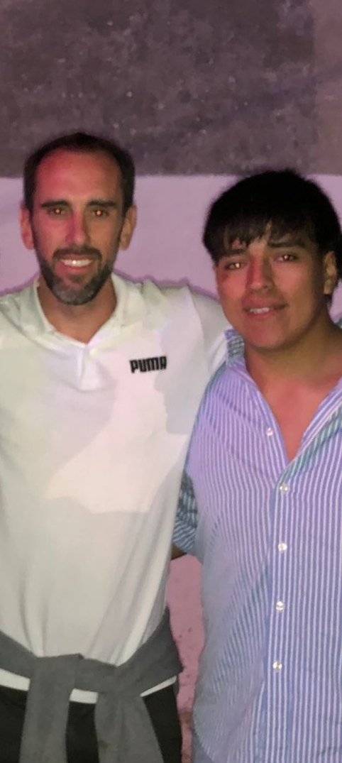 El mejor zaguero en la historia del futbol uruguayo y al lado un tal Godin