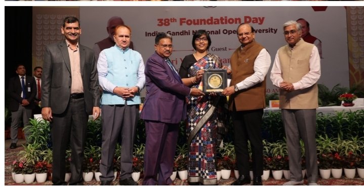 MBA programme is awarded- "BEST  MASTER'S PROGRAMME" of <a href="/OfficialIGNOU/">IGNOU</a> 

<a href="/IgnouVc/">VC, IGNOU</a> <a href="/LtGovDelhi/">LG Delhi</a> <a href="/EduMinOfIndia/">Ministry of Education</a> 

#ignoumba