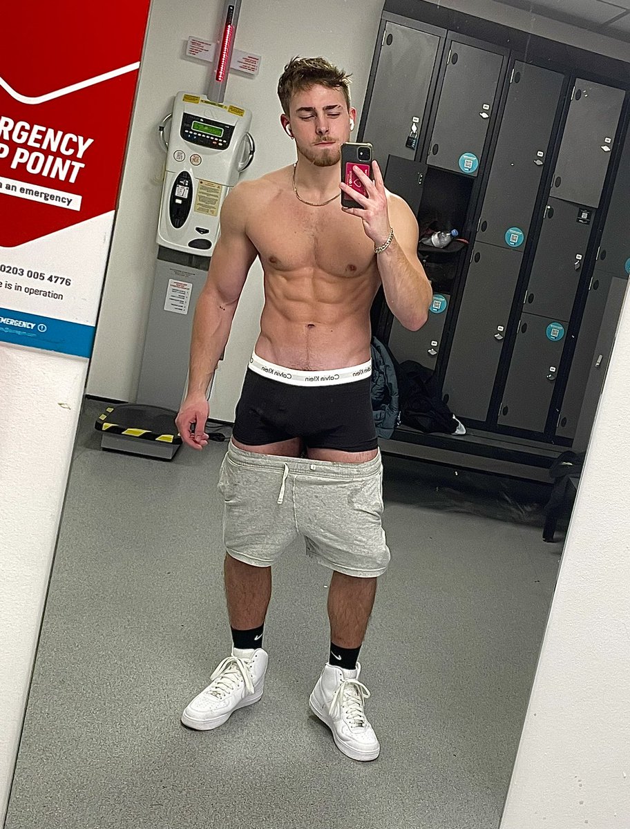 DeletablePurple's tweet photo. Would you follow me if I started a tiktok? 🤔 https://t.co/XD8hKafjvo