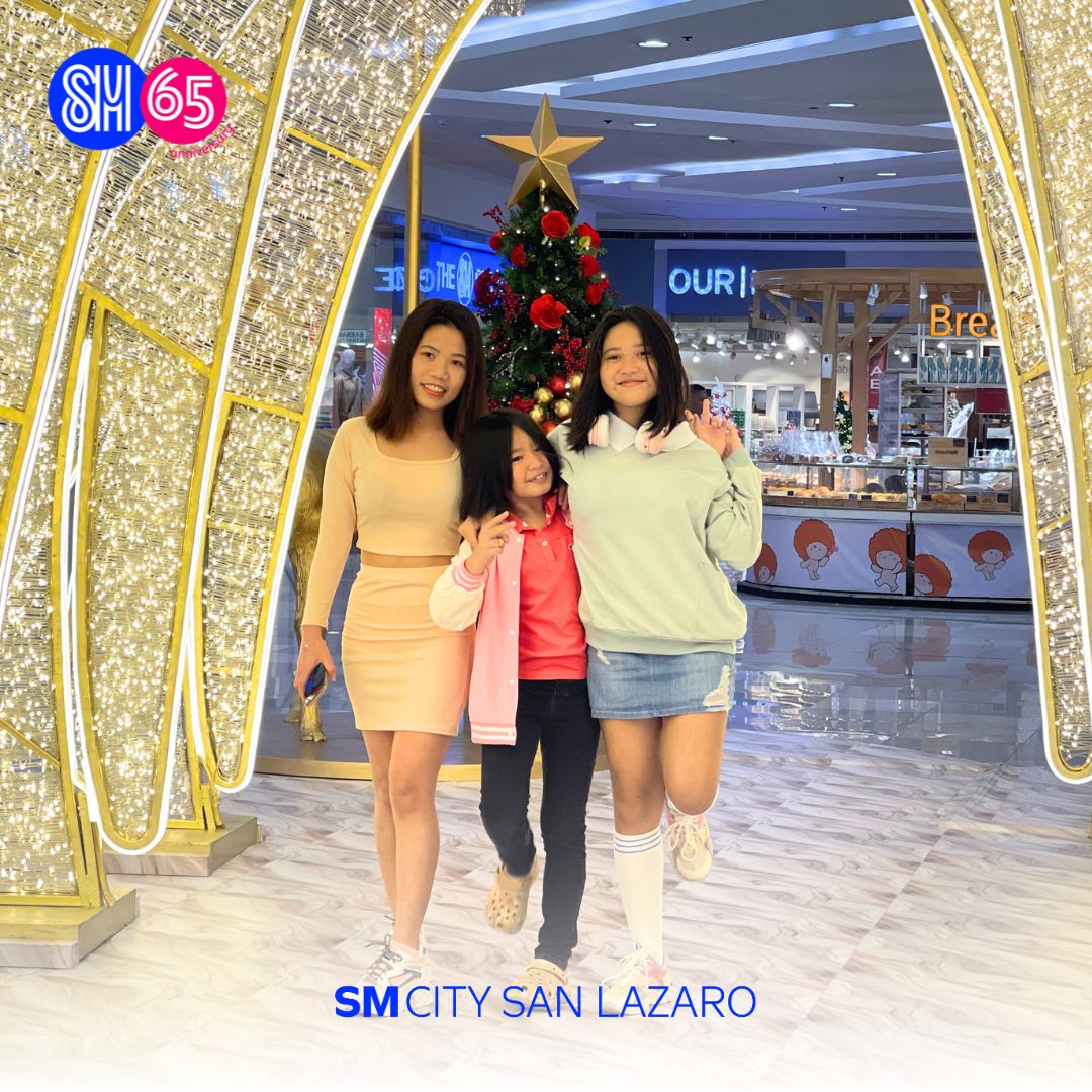 smcitysanlazaro's tweet image. Experience the BRIGHTEST and #HappiestChristmasAtSM with your #AweSM fam here at the #SparklingWonderland at #SMSanLaz! 🎄🌹✨

📸 Share with us your best shots on the comment section or tag us on your post!

#EverythingsHereAtSM #YoureAlwaysWelcomeHere #AweSM