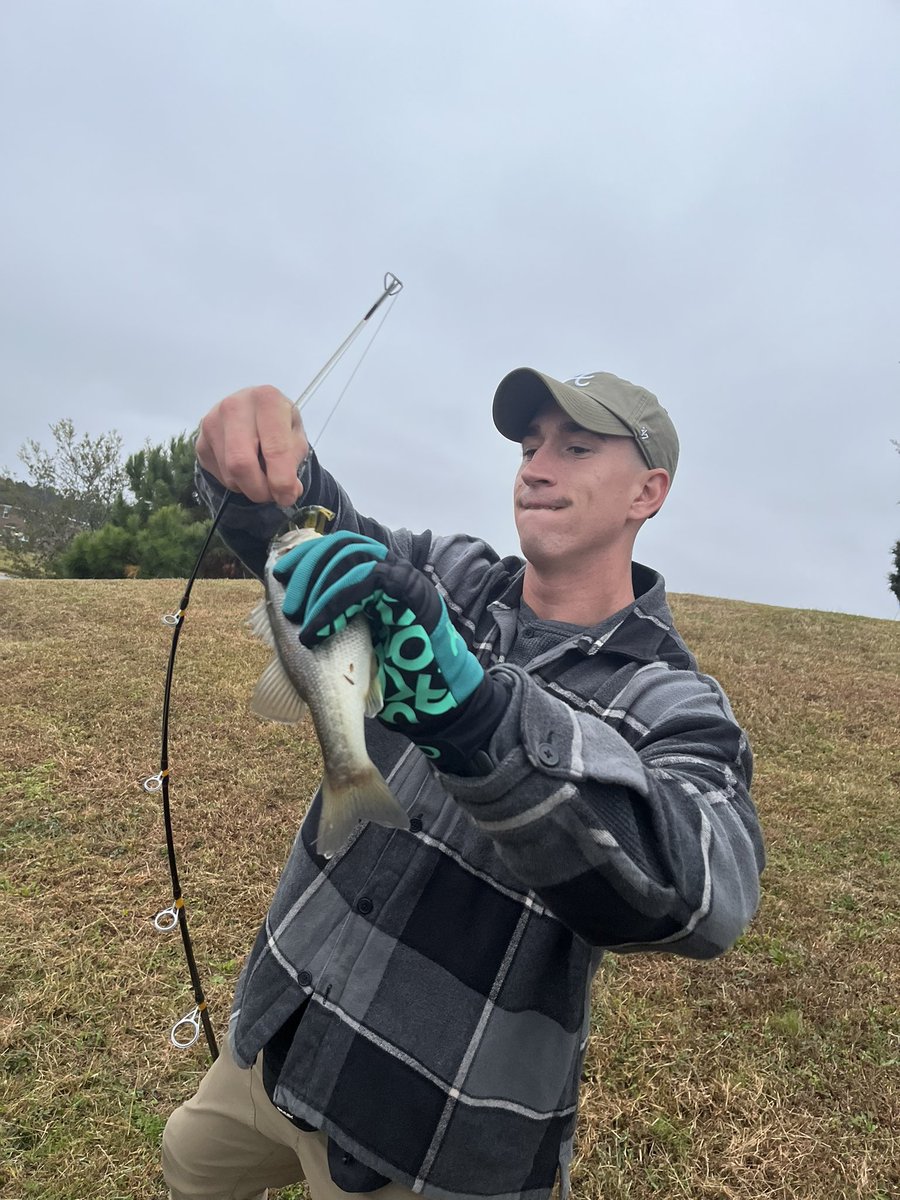 NicknotoriousB5's tweet photo. Fishing with friends https://t.co/2Iy0JYwAJL