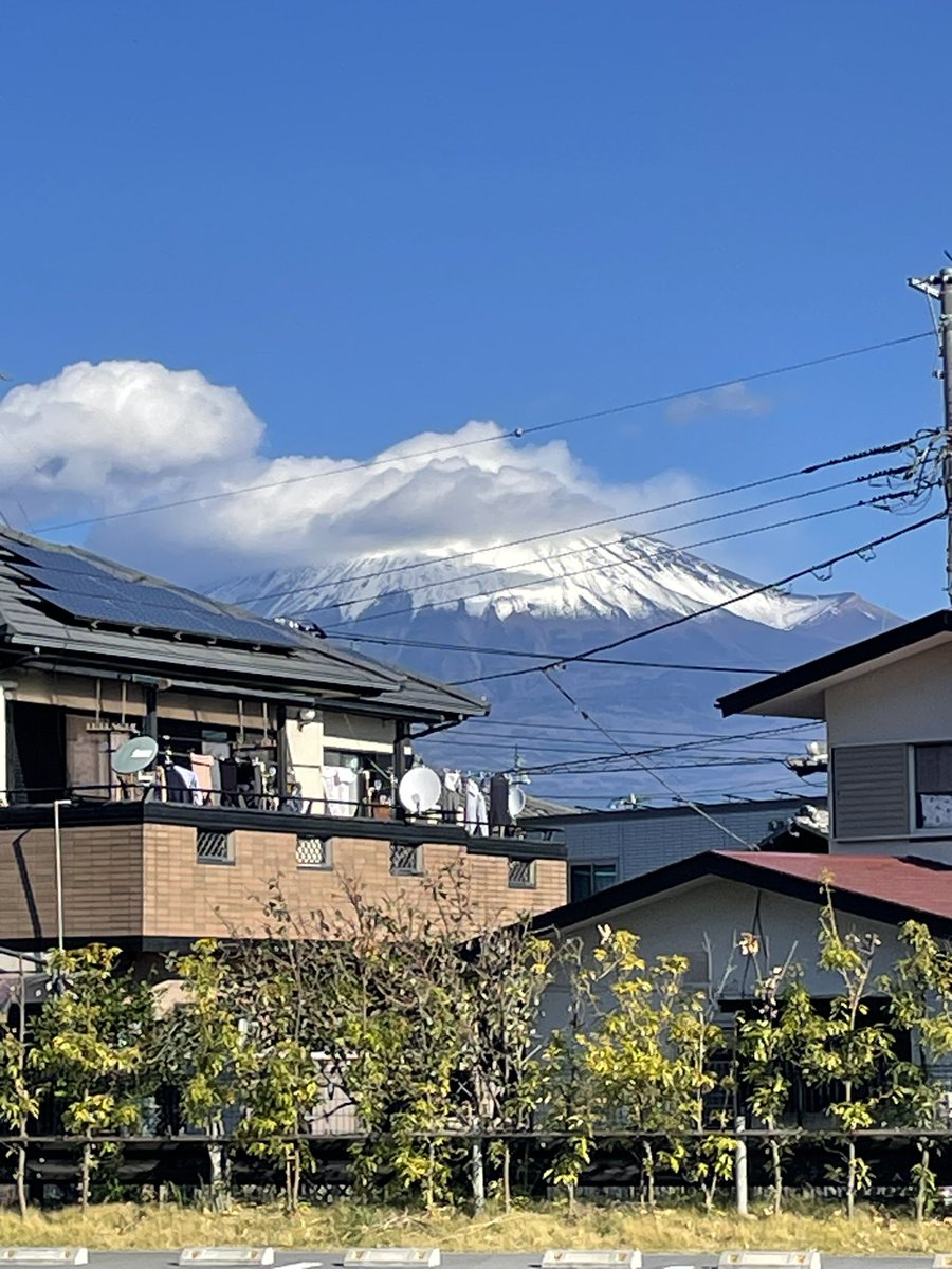 wwgess's tweet photo. 酒を飲むだけだけに、遥々東京から静岡まで🍶

アスリバ勝手にログアウトされてて、Googleと連携してるから大丈夫だしー！って思ってログインしようとしたら、Gmailを携帯に落としてないから認証番号分からず昨日の極星一回逃した(´°̥̥̥̥̥̥̥̥ω°̥̥̥̥̥̥̥̥｀)

静岡来たの一生の不覚( ͡° ͜ʖ ͡°) https://t.co/BJxYWGVVmW