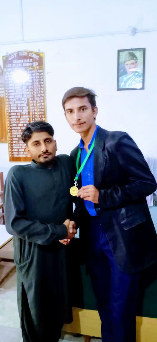 Run Forest run. We all remember the movie forest gump, and this is the sindhi one. He travel from Shahpur Chakar  to south punjab  Mulltan and beat everyone there and got gold medal. I think its responsibilty of sindh government to acknowledge him and help him to acheive his goal